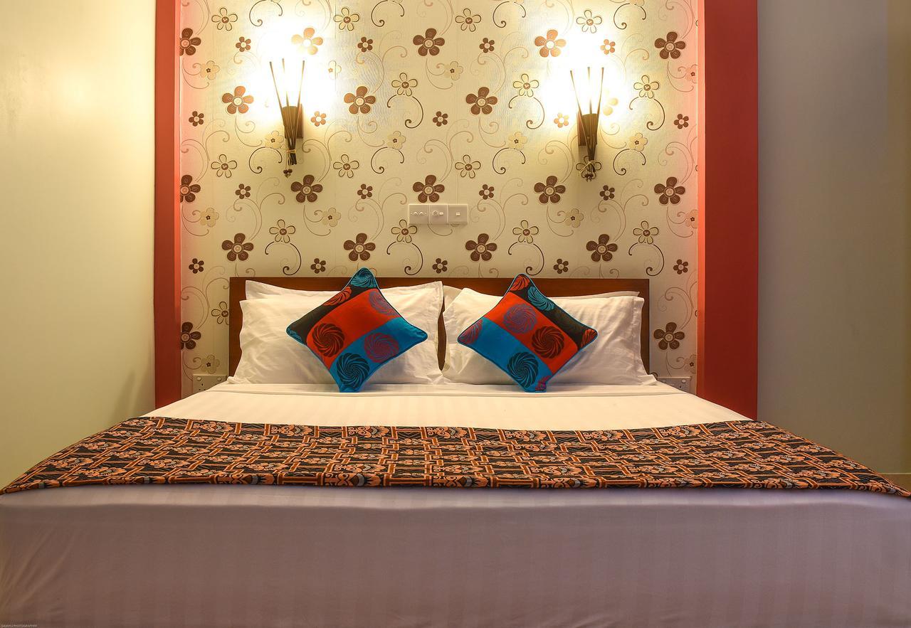 Surfretreat Hotell Bodufolhudhoo Exteriör bild