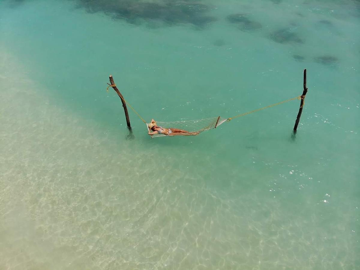 Surfretreat Hotell Bodufolhudhoo Exteriör bild